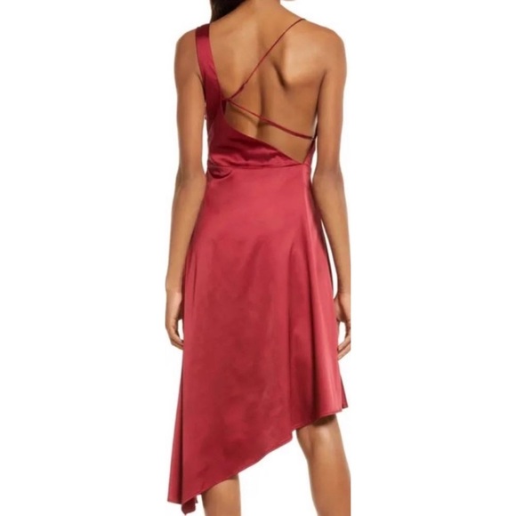 Lulu’s SERENO SATIN DRESS ❤️IN STORES❤️ - Picture 2 of 2